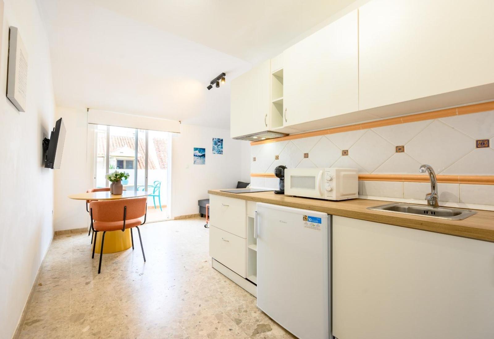 Cano Penthouse, Terrace & 2 Min To The By 10tosea *